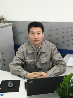 关立春1.jpg